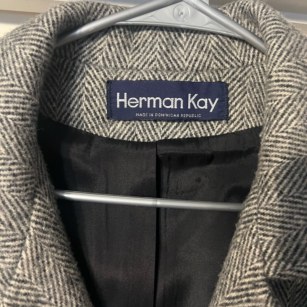 MAKE AN OFFER - HERMAN KAY VINTAGE Herringbone Coat - Picture 7 of 11